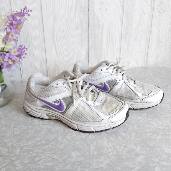 nike impact zone running shoes